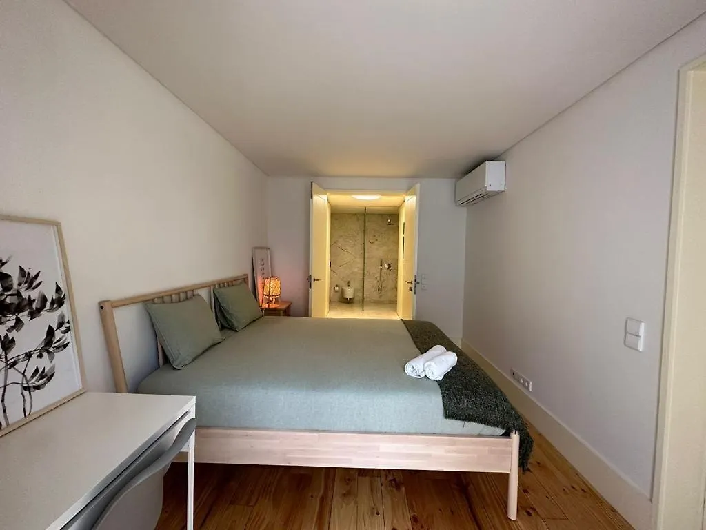 Rooms In Cozy Shared Accommodation In The Center Of Лиссабон Португалия